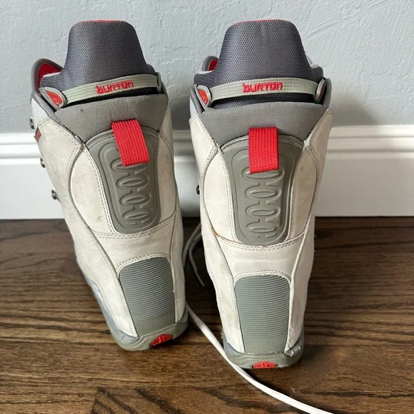 Burton Gray and Red Winter Boots - Picture 6 of 6
